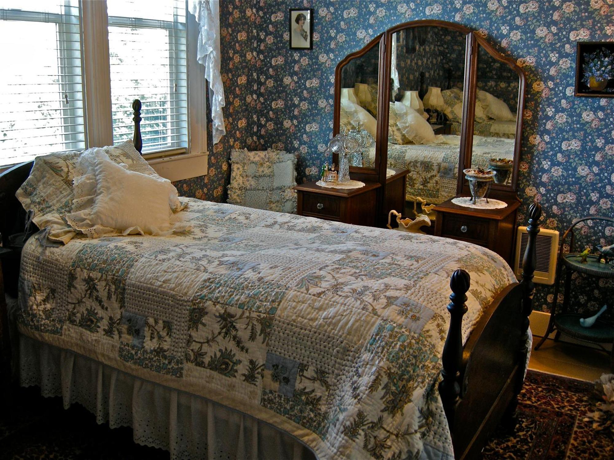 נורת' בנד The Old Tower House Bed & Breakfast מראה חיצוני תמונה
